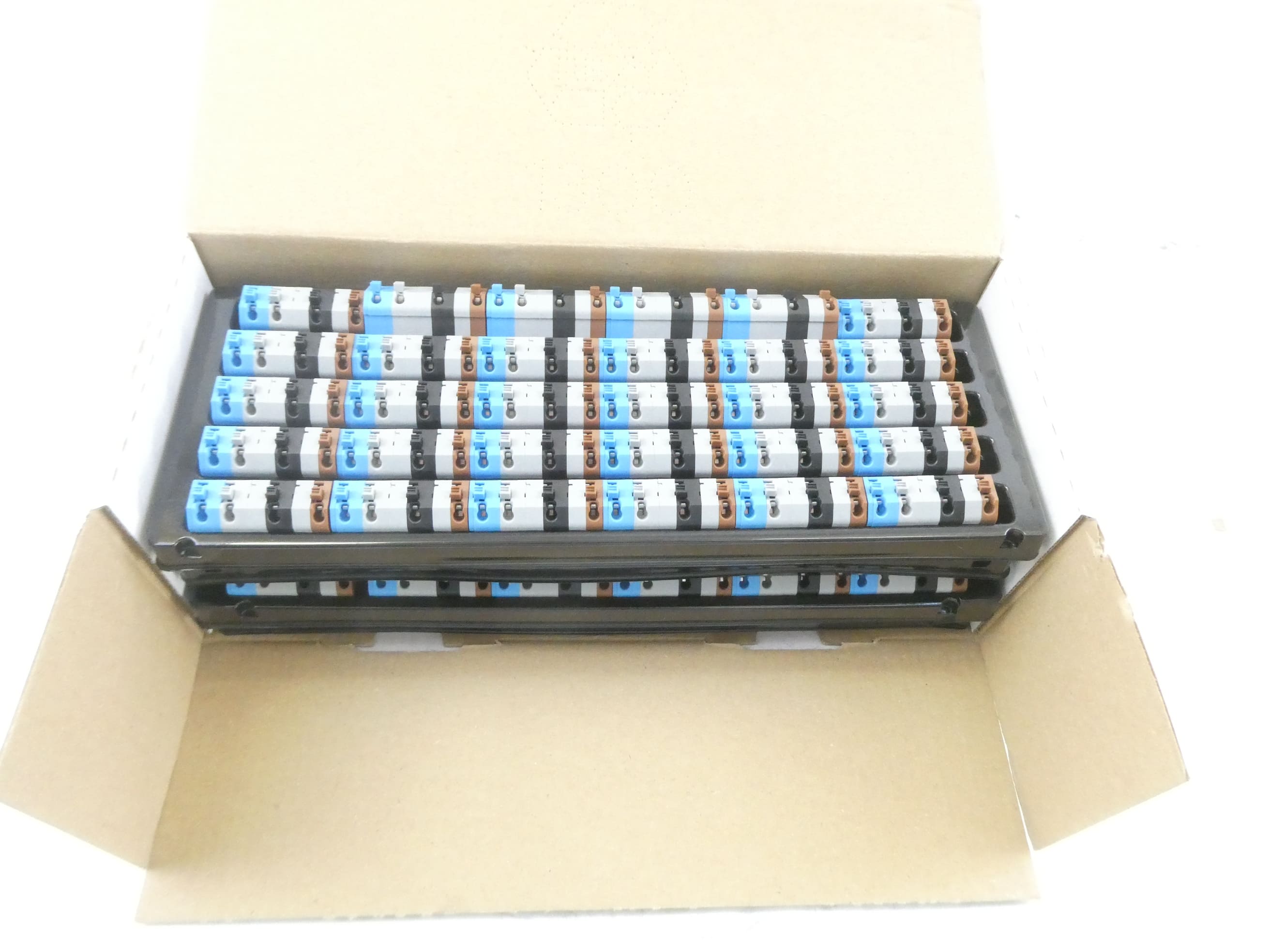 120x WAGO 250-003 KLEMMENLEISTE SONDERAUSFÜHRUNG set of 120