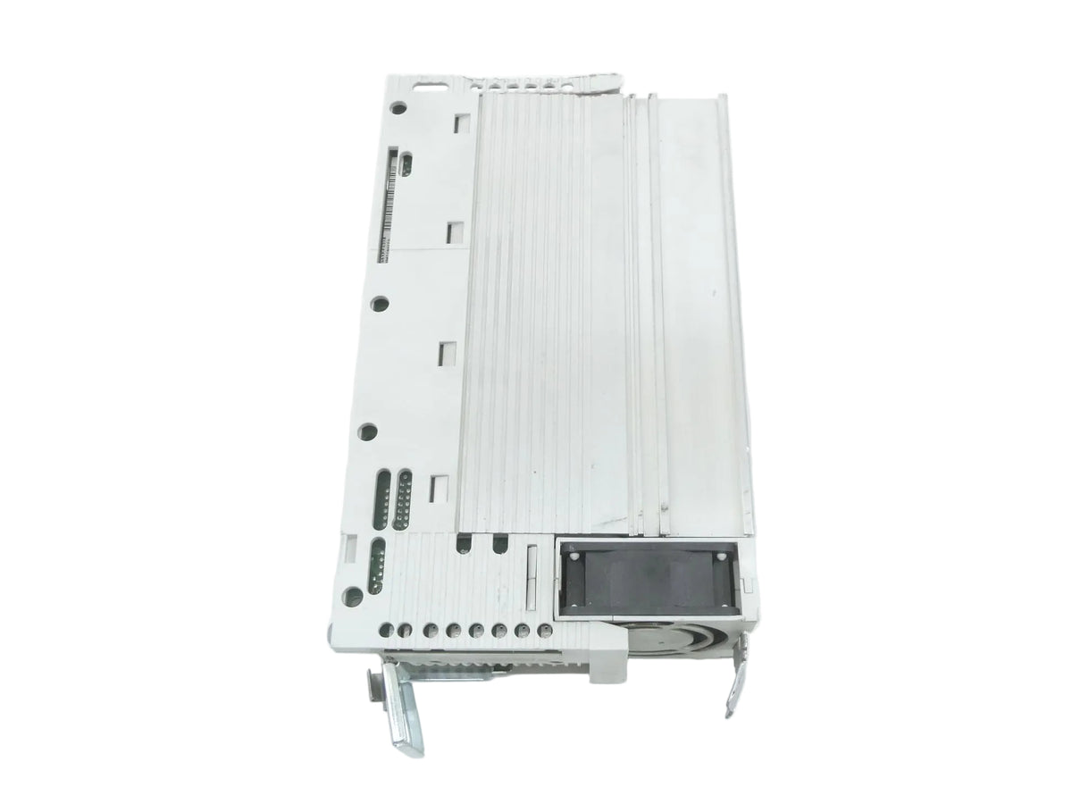 Lenze 13142439 Frequenzumrichter E82EV152_4C