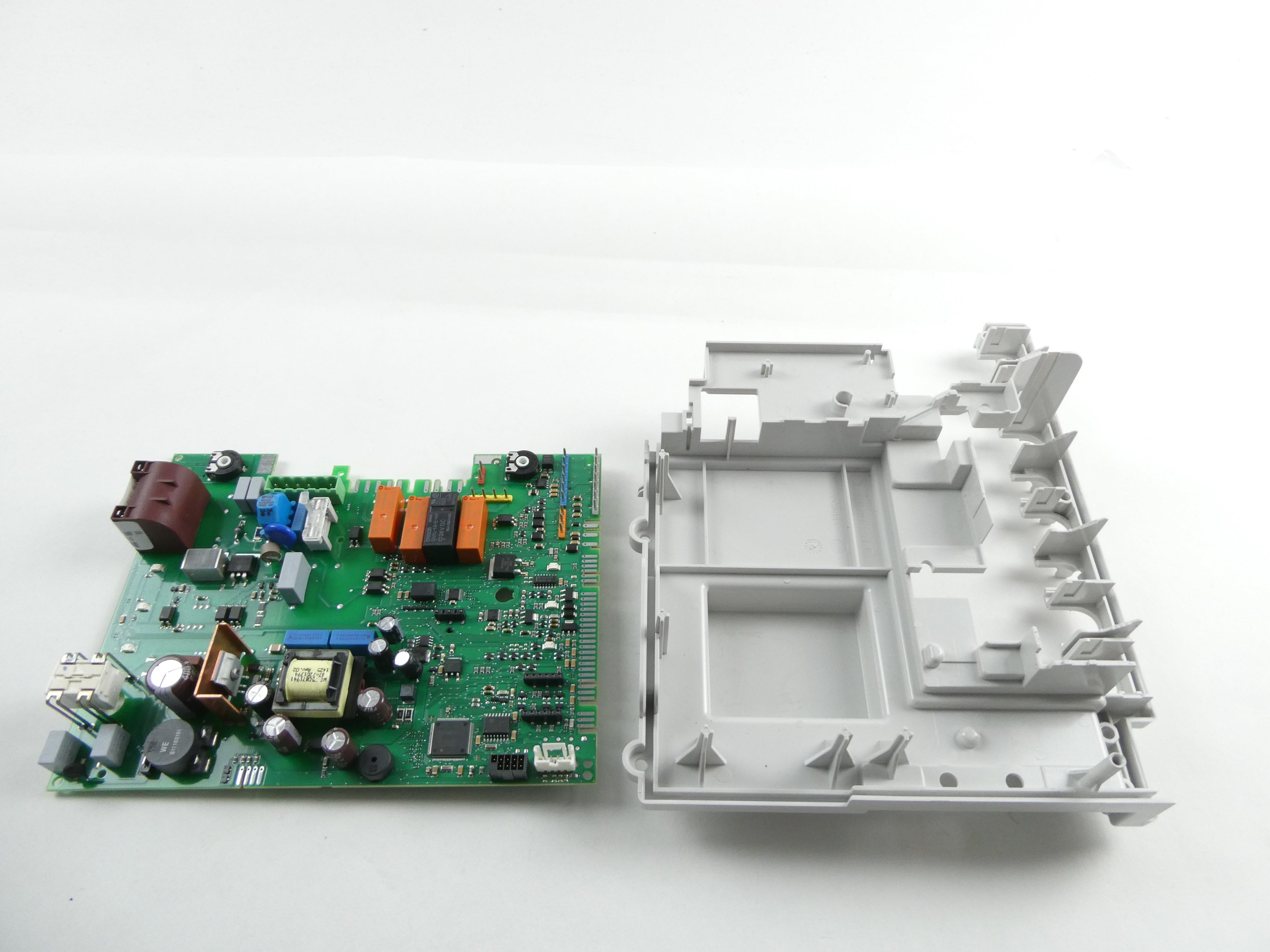 BOSCH 8748300838 LEITERPLATTE inkl. HALTERUNG – SZ Handel