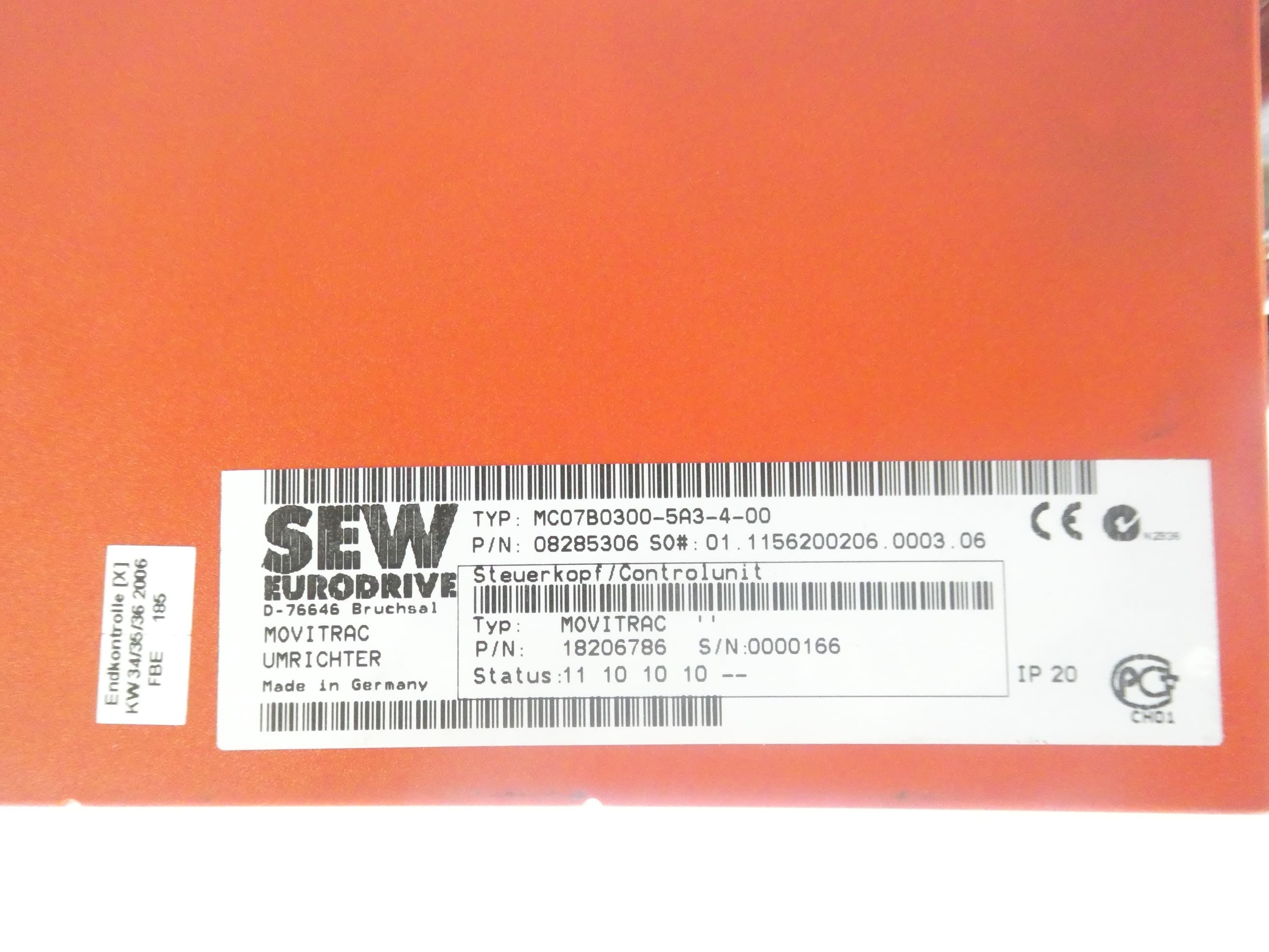 Gehäuse beschädigt: SEW MDx60A0300-503-4-00 EURODRIVE FREQUENZUMRICHTER + MC07B0300-5A3-4-00 STEUERKOPF