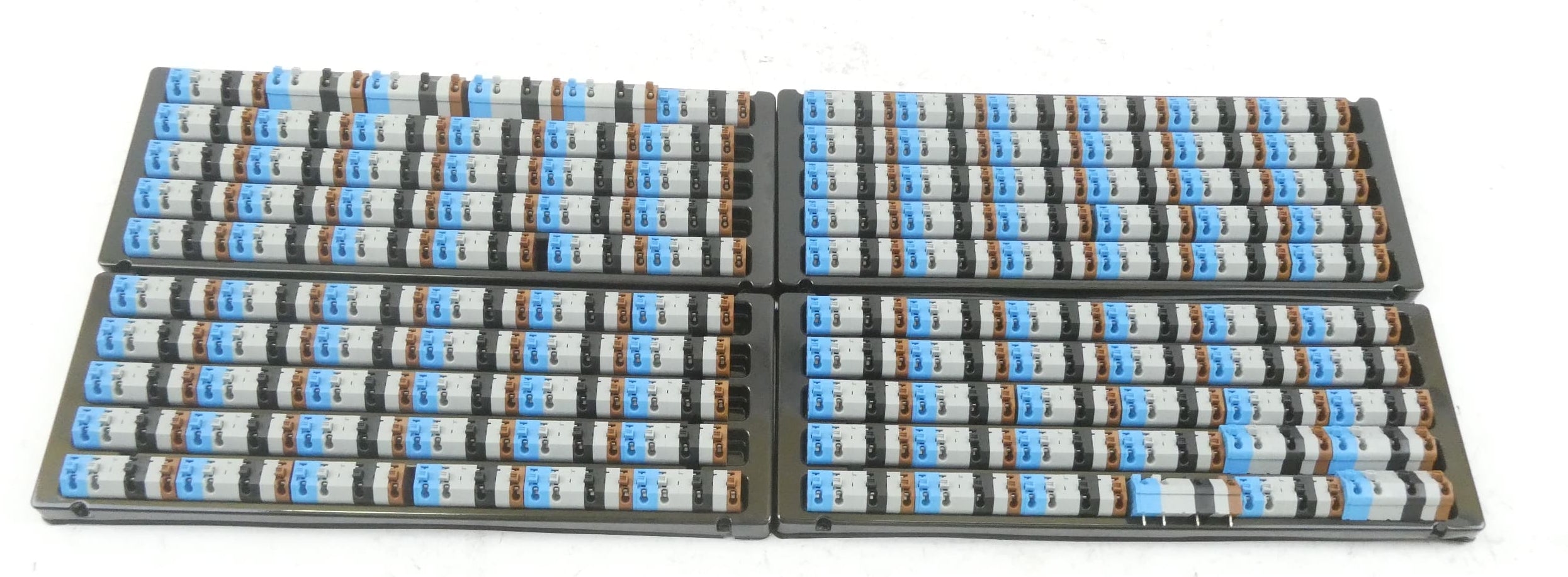 120x WAGO 250-003 KLEMMENLEISTE SONDERAUSFÜHRUNG set of 120