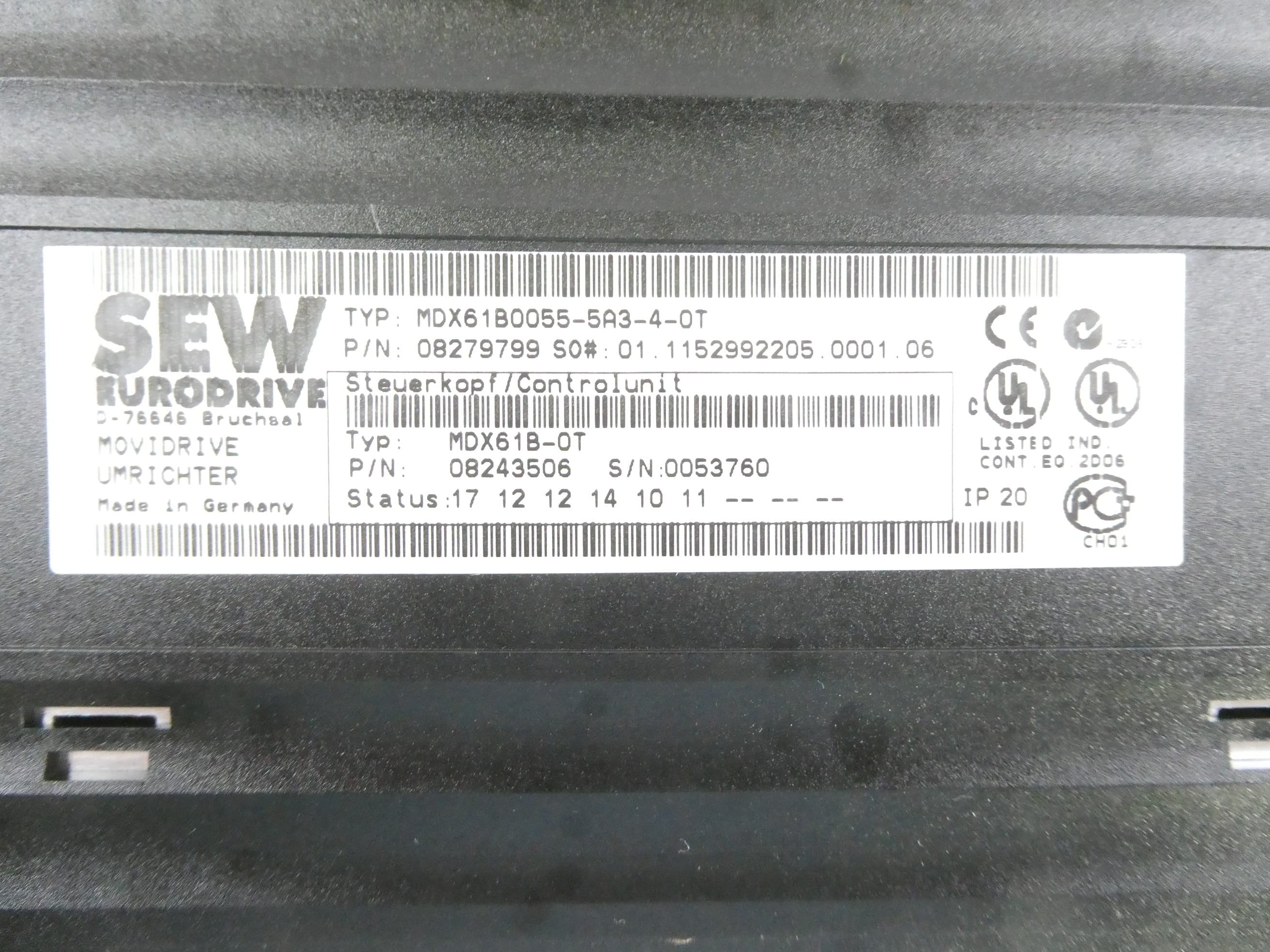 SEW EURODRIVE MDX61B0055-5A3-4-0T MOVIDRIVE FREQUENZUMRICHTER + MDX60A0054-5A3-4-00 STEUERKOPF S/N: 0379017