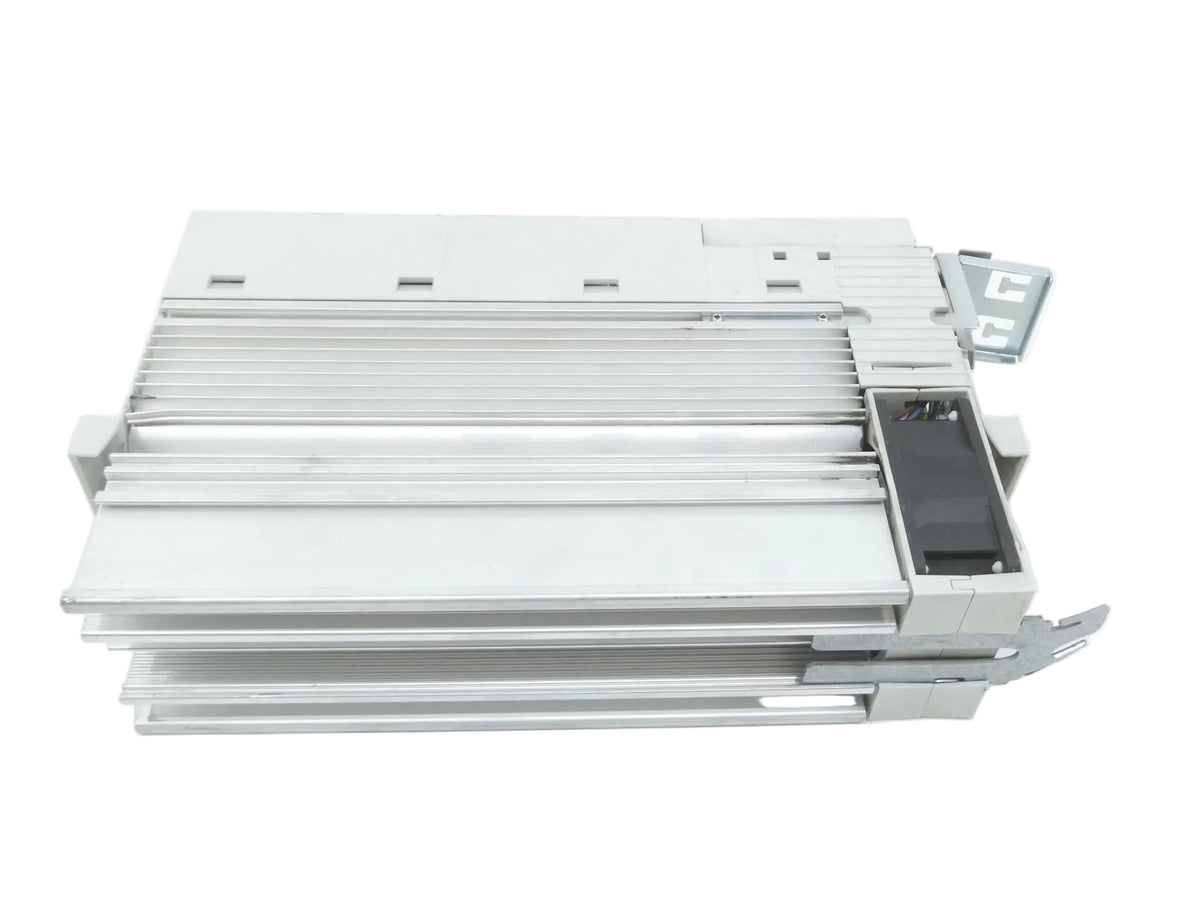 Lenze 13142439 Frequenzumrichter E82EV152_4C